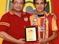 uA Denizli Muzaffer Müren’e Ödül Verdi!